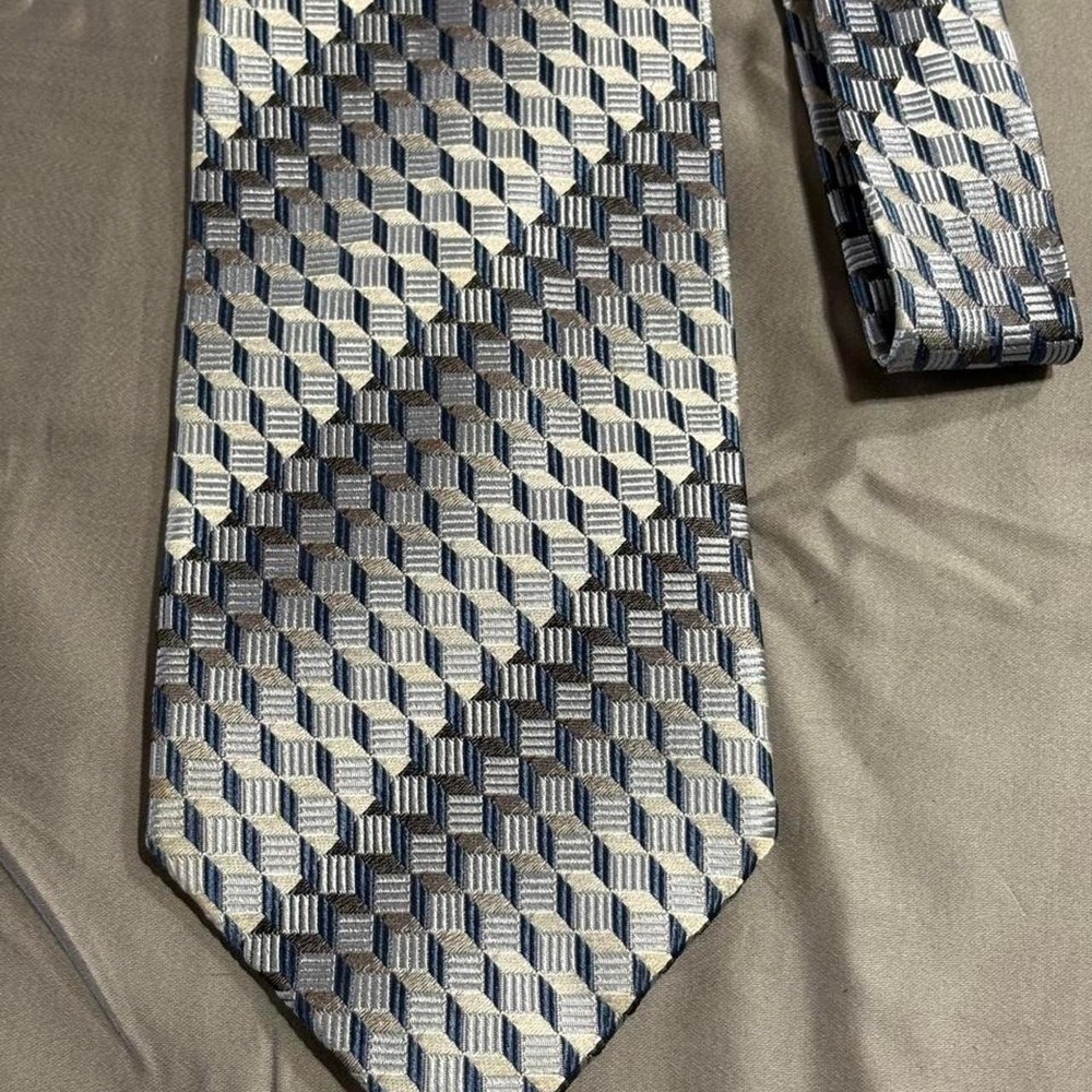 Emilio Romano blue and‎ gray patterned 100%silk tie
